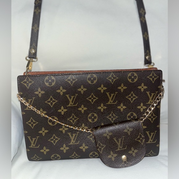 LOUIS VUITTON BUNDLE😍 VINTAGE ENGHIEN MONOGRAM CROSSBODY BAG & COIN PURSE - Picture 4 of 16